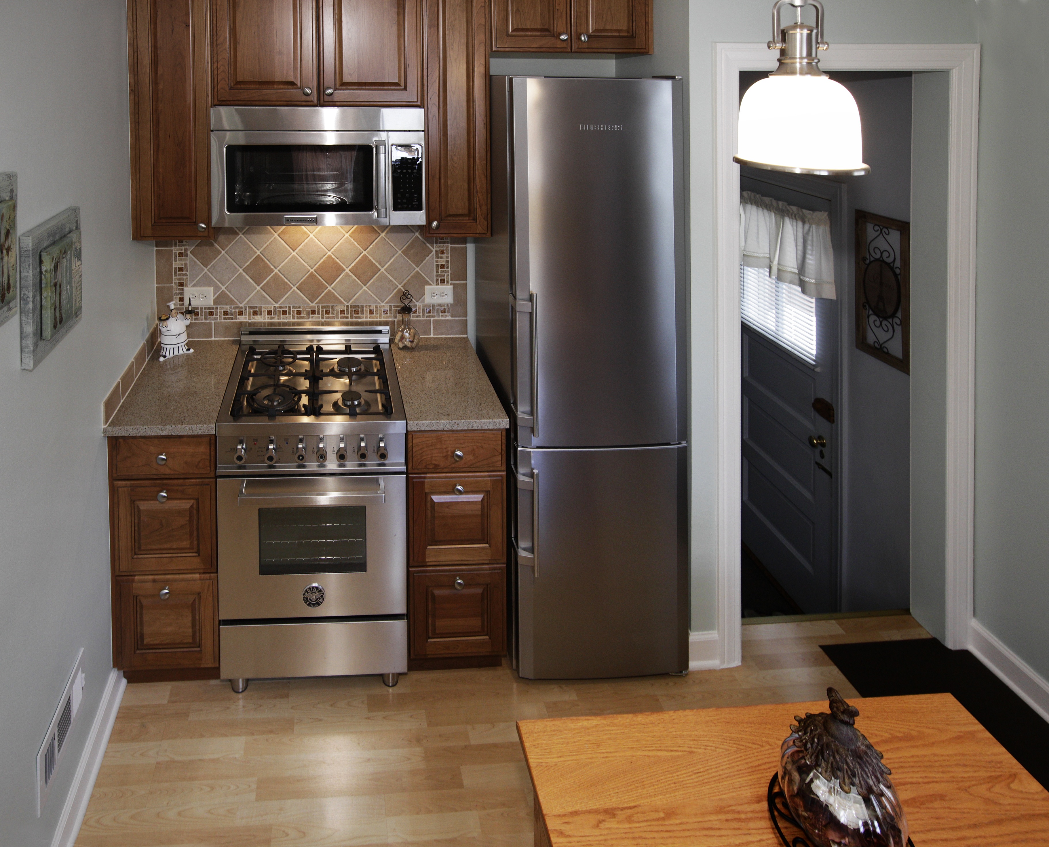 Small Kitchen Remodel